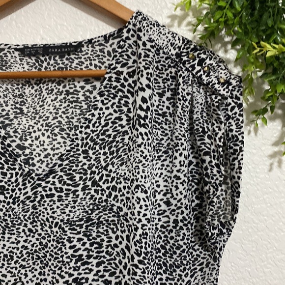 Zara Basic Black & White Animal Print Top - Picture 4 of 8